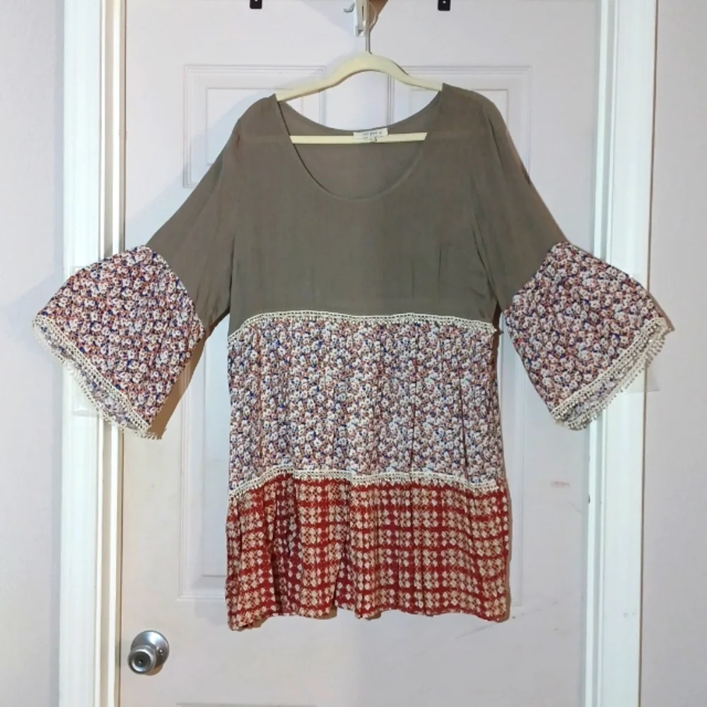 UMGEE XL BOHO DRESS WITH BELL SLEEVES WORN ONLY TWICE! - Picture 1 of 7